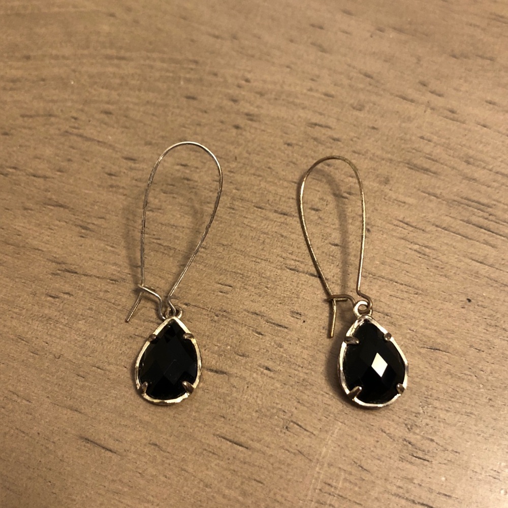 Elegant Black and Silver Tone Teardrop Fashion Jewelry Earrings